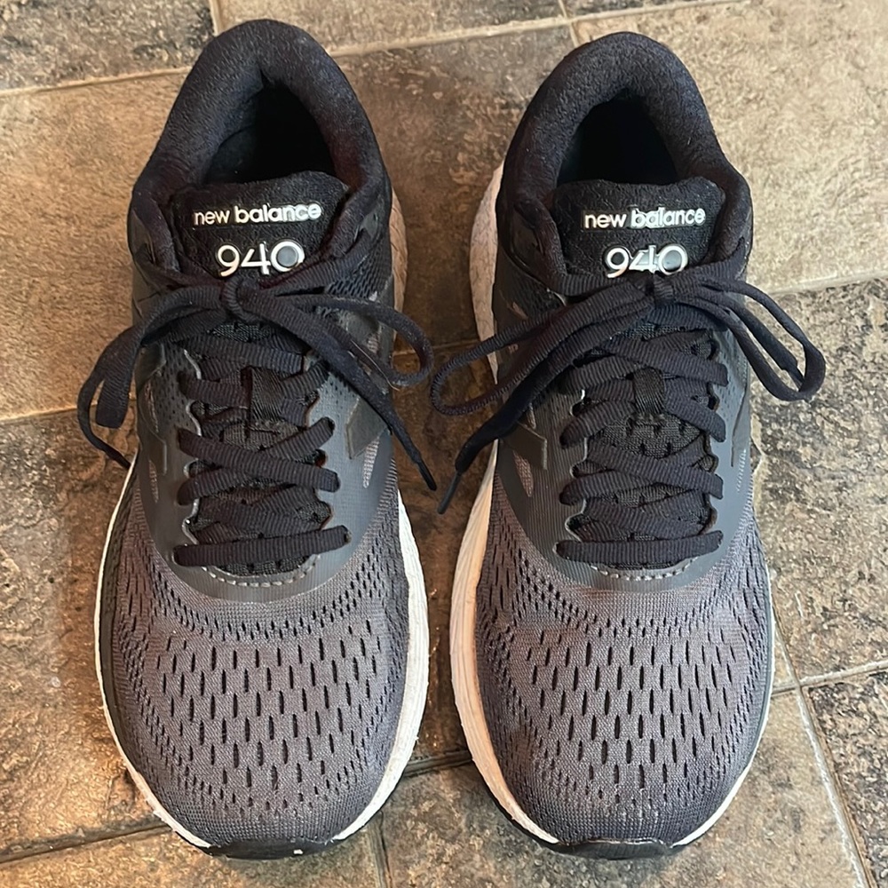 Practically new. New balance 940 size 7 1/2.